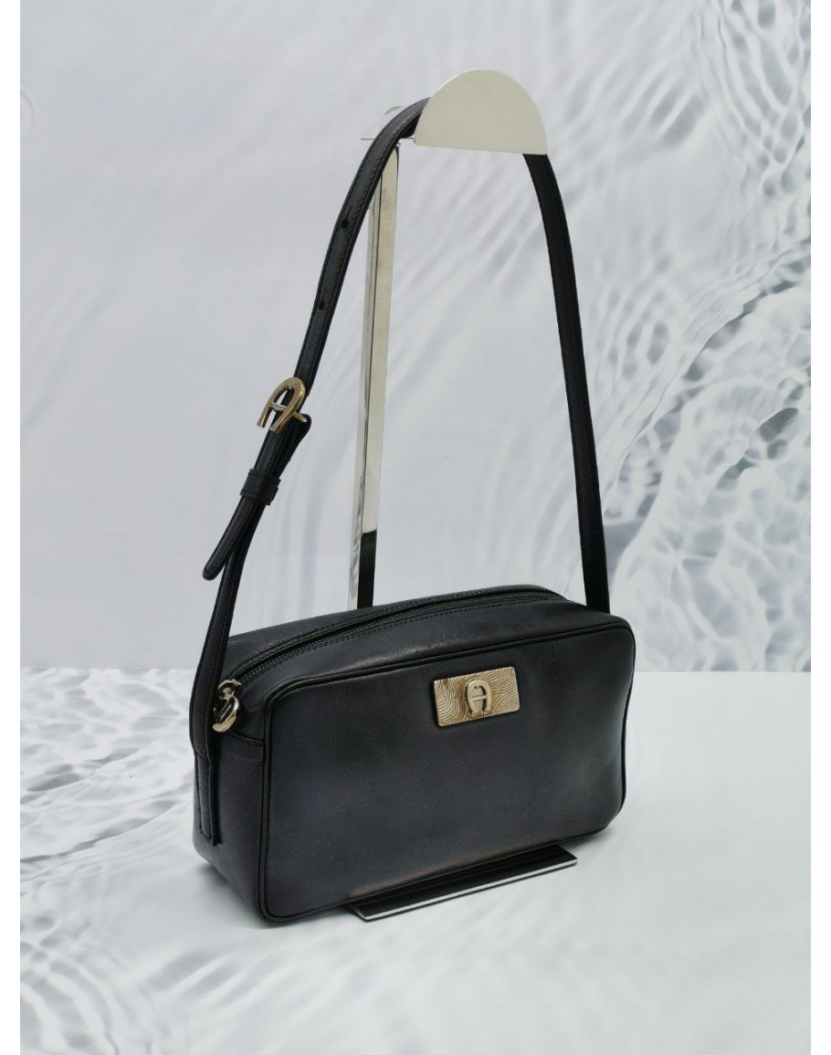 Aigner camera online bag